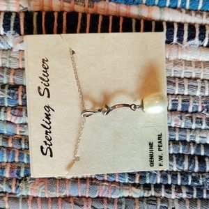 Sterling silver peal necklace